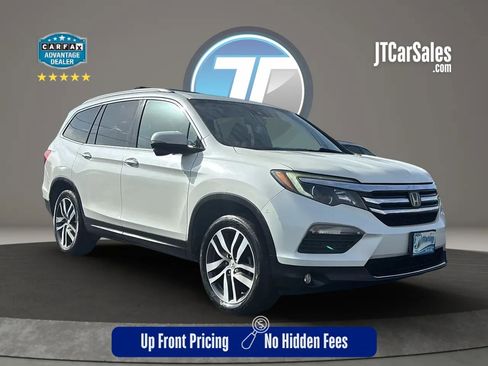 Used 2016 Honda Pilot Touring image 1