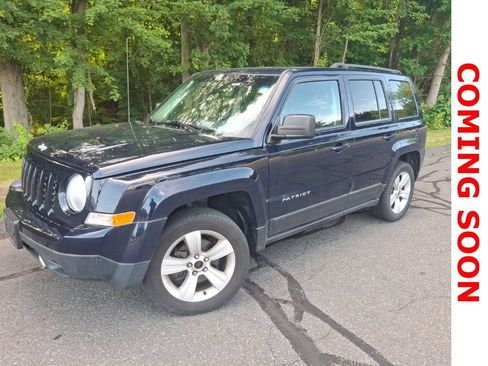 Used 2014 Jeep Patriot Latitude AWD/4WD image 1