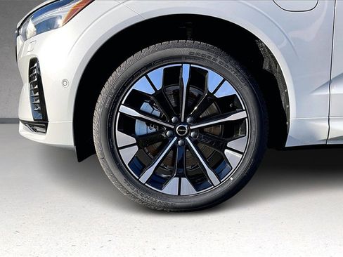 New 2026 Volvo XC60 T8 Plus w/ Protection Package Premier image 13