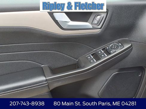Used 2022 Ford Escape SEL FWD image 11