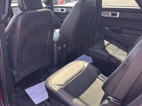 Used 2023 Ford Explorer ST-Line image 16
