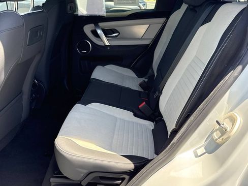Used 2022 Land Rover Discovery Sport SE R-Dynamic AWD/4WD image 32