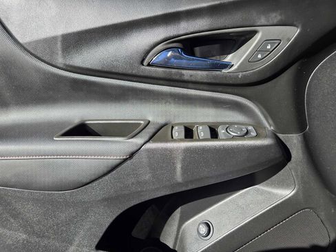 Used 2023 Chevrolet Equinox RS w/ RS Leather Package FWD image 22