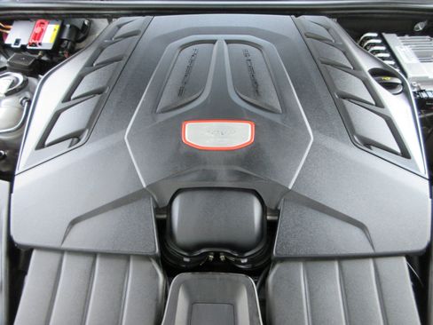 Used 2021 Porsche Cayenne GTS AWD/4WD image 55