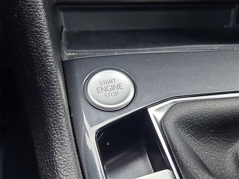 Used 2024 Volkswagen Tiguan Wolfsburg Edition image 22