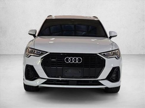 Used 2021 Audi Q3 2.0T Premium Plus w/ Premium Plus Package AWD/4WD image 2