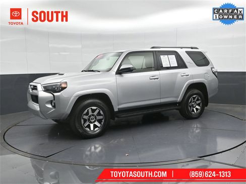 Used 2024 Toyota 4Runner TRD Off-Road image 7