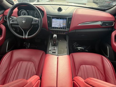 Used 2022 Maserati Levante Modena image 28