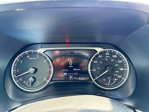 Used 2024 Nissan Sentra SV FWD image 23
