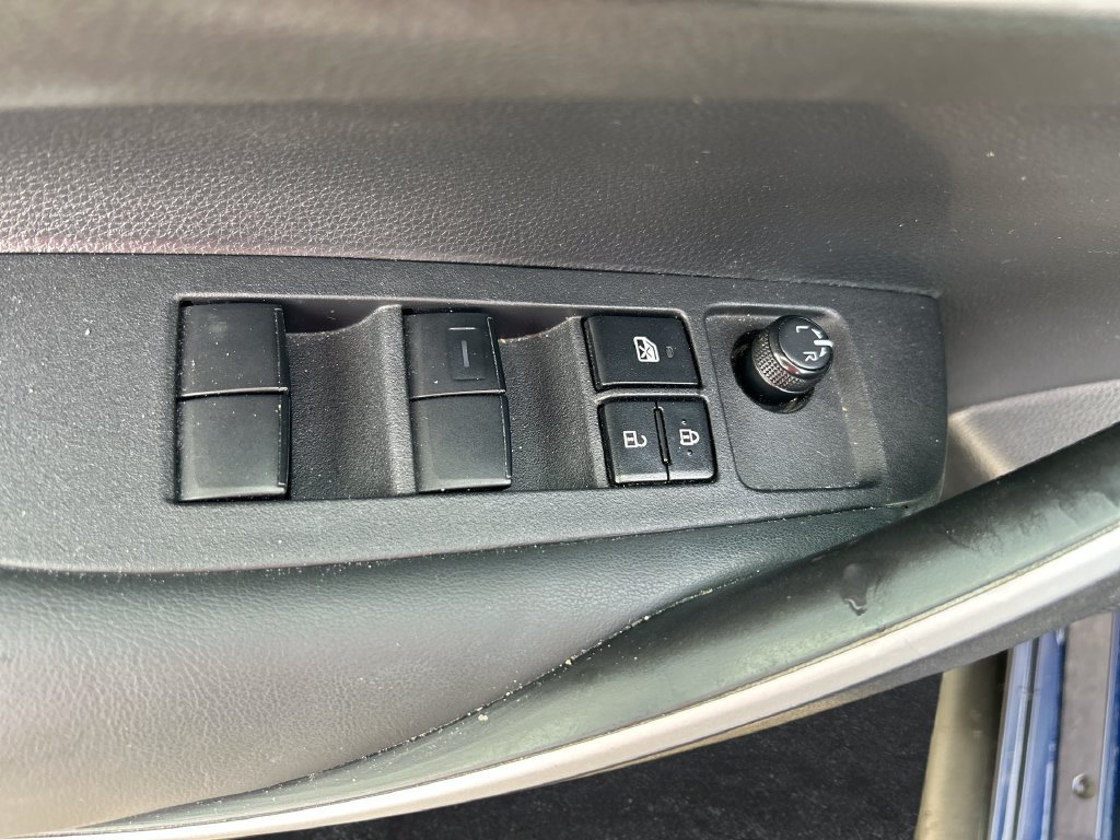 Used 2024 Toyota Corolla SE FWD image 12