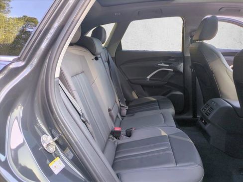 Certified 2025 Audi Q5 Premium Plus w/ Premium Plus image 23