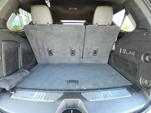 Used 2024 GMC Yukon Denali w/ Denali Reserve Package image 34