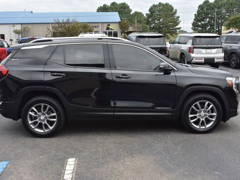 Used 2022 GMC Terrain SLT image 4