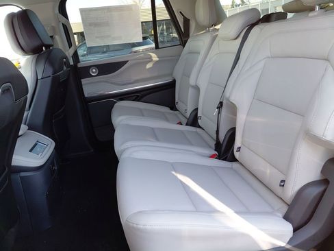 New 2026 Lincoln Navigator L Reserve w/ Jet Appearance Package image 30