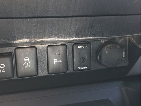 Used 2020 Toyota Tundra Platinum AWD/4WD image 21