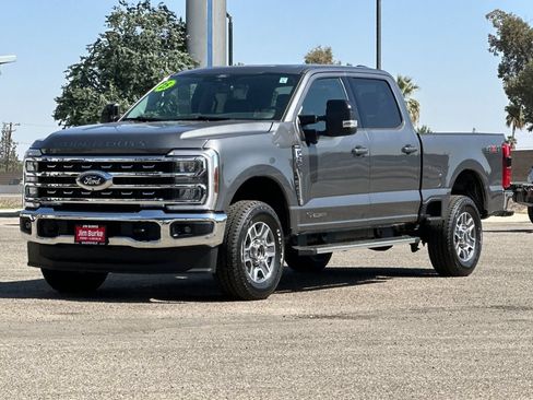 Certified 2025 Ford F250 Lariat AWD/4WD image 7