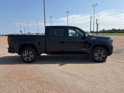 New 2026 GMC Sierra 1500 AT4 w/ AT4 Premium Package image 18