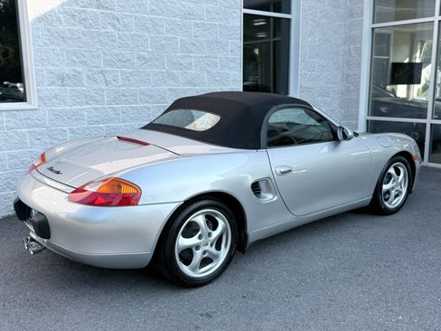 Used 2000 Porsche Boxster RWD image 33