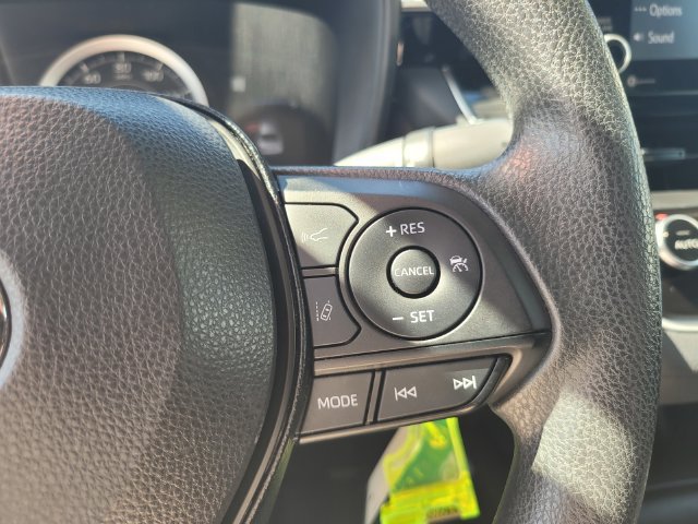 Used 2022 Toyota Corolla LE FWD image 27