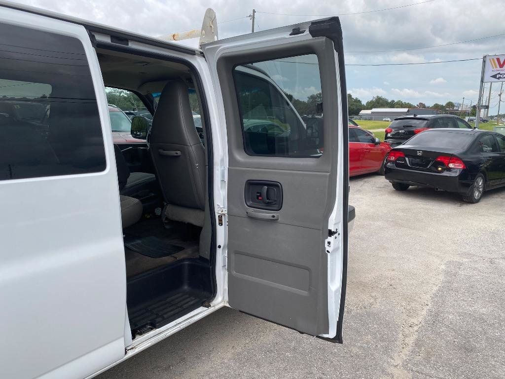 Used 2016 Chevrolet Express 2500 LT w/ LT Preferred Equipment Group RWD image 19