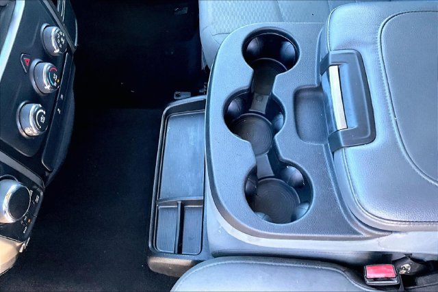 Used 2019 RAM 1500 Classic SLT AWD/4WD image 13