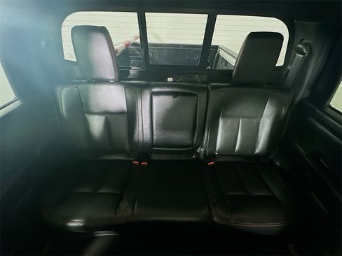 Used 2021 Nissan Titan PRO-4X w/ Pro-4x Convenience Package image 13