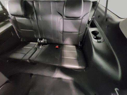 Used 2020 GMC Yukon XL SLT w/ Open Road Package image 28