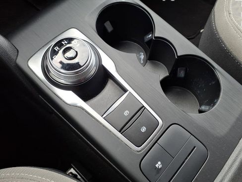 Used 2021 Ford Escape SE image 20