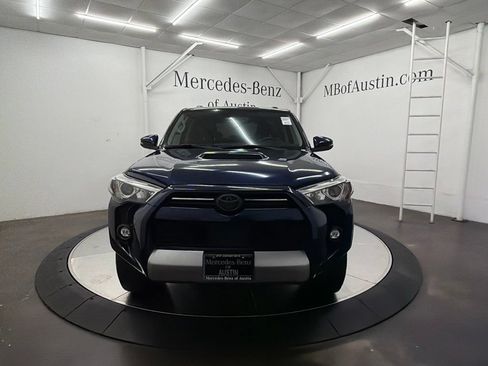 Used 2021 Toyota 4Runner TRD Off-Road Premium w/ Moonroof Package AWD/4WD image 2