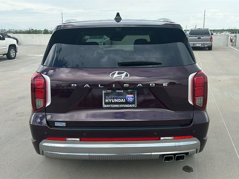 Used 2024 Hyundai Palisade Calligraphy FWD image 11