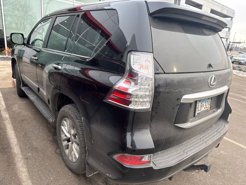 Used 2016 Lexus GX 460 image 4