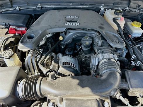 Used 2019 Jeep Wrangler Unlimited Sport S image 27