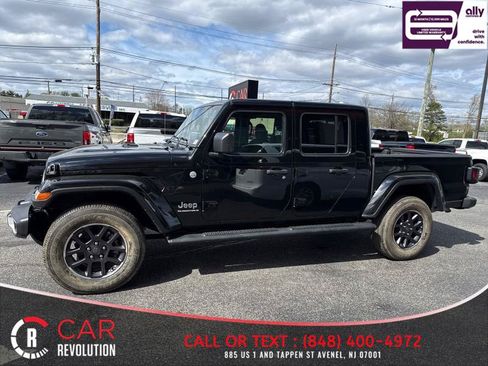 Used 2023 Jeep Gladiator Overland AWD/4WD image 5