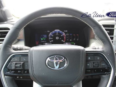 Used 2024 Toyota Sequoia Capstone AWD/4WD image 10