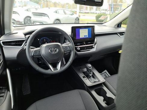 New 2026 Toyota Corolla Cross LE image 10