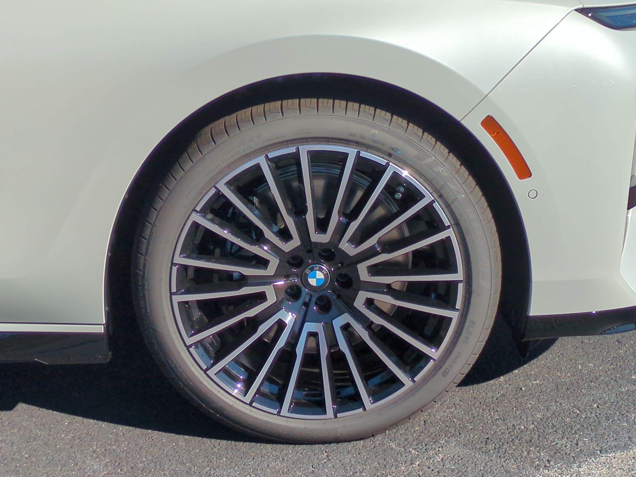 New 2027 BMW 740i w/ Executive Package RWD image 12