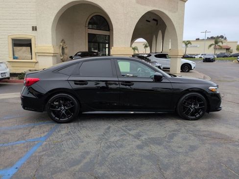 Used 2023 Honda Civic Sport image 4