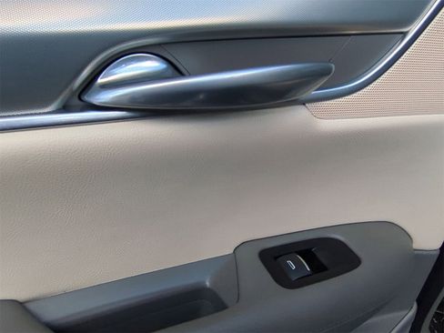 Certified 2018 Cadillac XT5 Luxury w/ Driver Awareness Package image 23