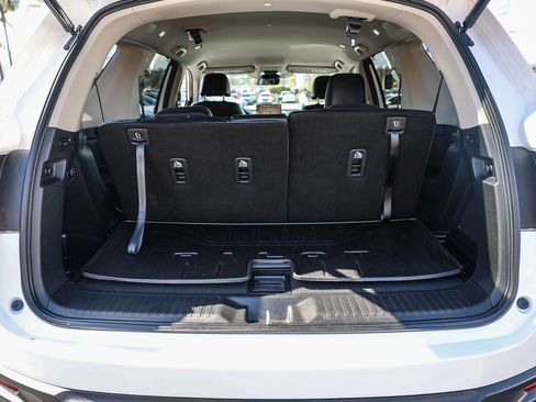 Certified 2025 Honda Pilot EX-L image 30