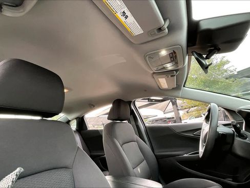 Used 2024 Chevrolet Malibu LT image 14