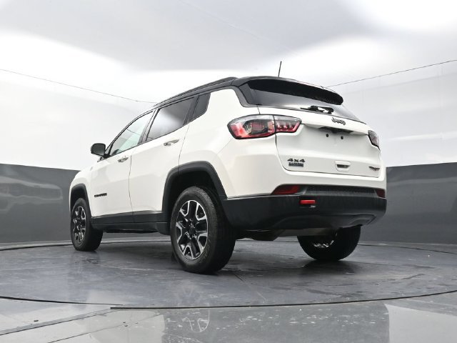 Used 2020 Jeep Compass Trailhawk AWD/4WD image 35