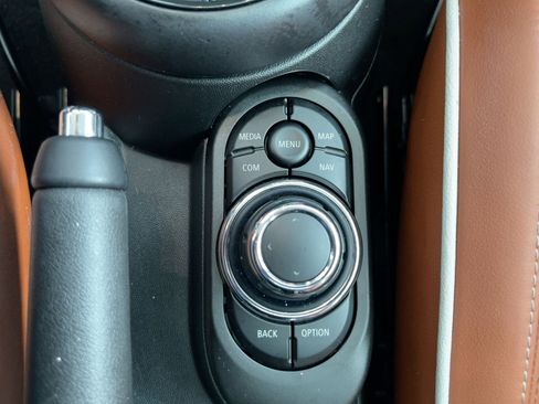 Used 2023 MINI Cooper S w/ Signature Upholstery Package image 19