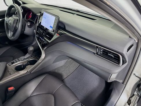 Used 2023 Toyota Camry XSE FWD image 31
