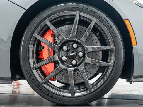Used 2019 Ford GT RWD image 54