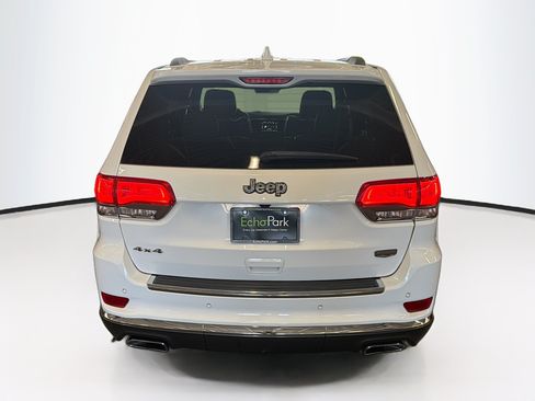 Used 2018 Jeep Grand Cherokee Summit AWD/4WD image 7