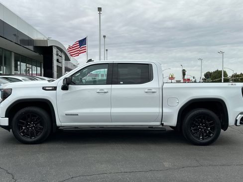 Used 2022 GMC Sierra 1500 Elevation w/ Elevation Premium Package image 7
