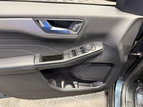 Used 2022 Ford Escape SEL image 14