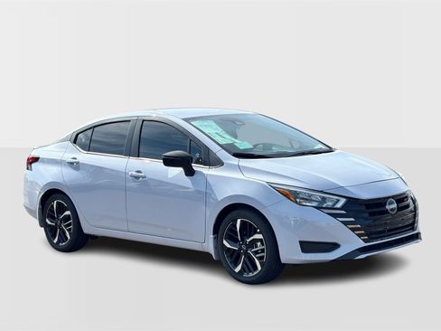 New 2025 Nissan Versa SR w/ Trunk Package image 9