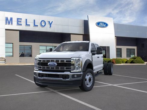 New 2026 Ford F550 4x4 Crew Cab image 2