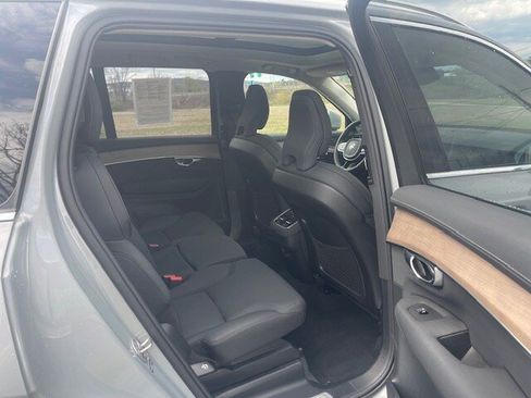 Used 2025 Volvo XC90 B6 Plus AWD/4WD image 15